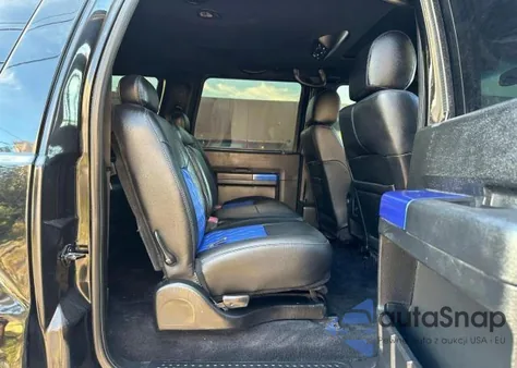 2004 Ford Excursion Eddie Bauer z USA, uszkodzony, nr VIN 1FMSU45P14EA06923